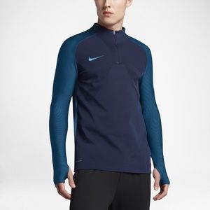 Nike Strike Aeroswift Men's 1/4 Zip Top - Size XL